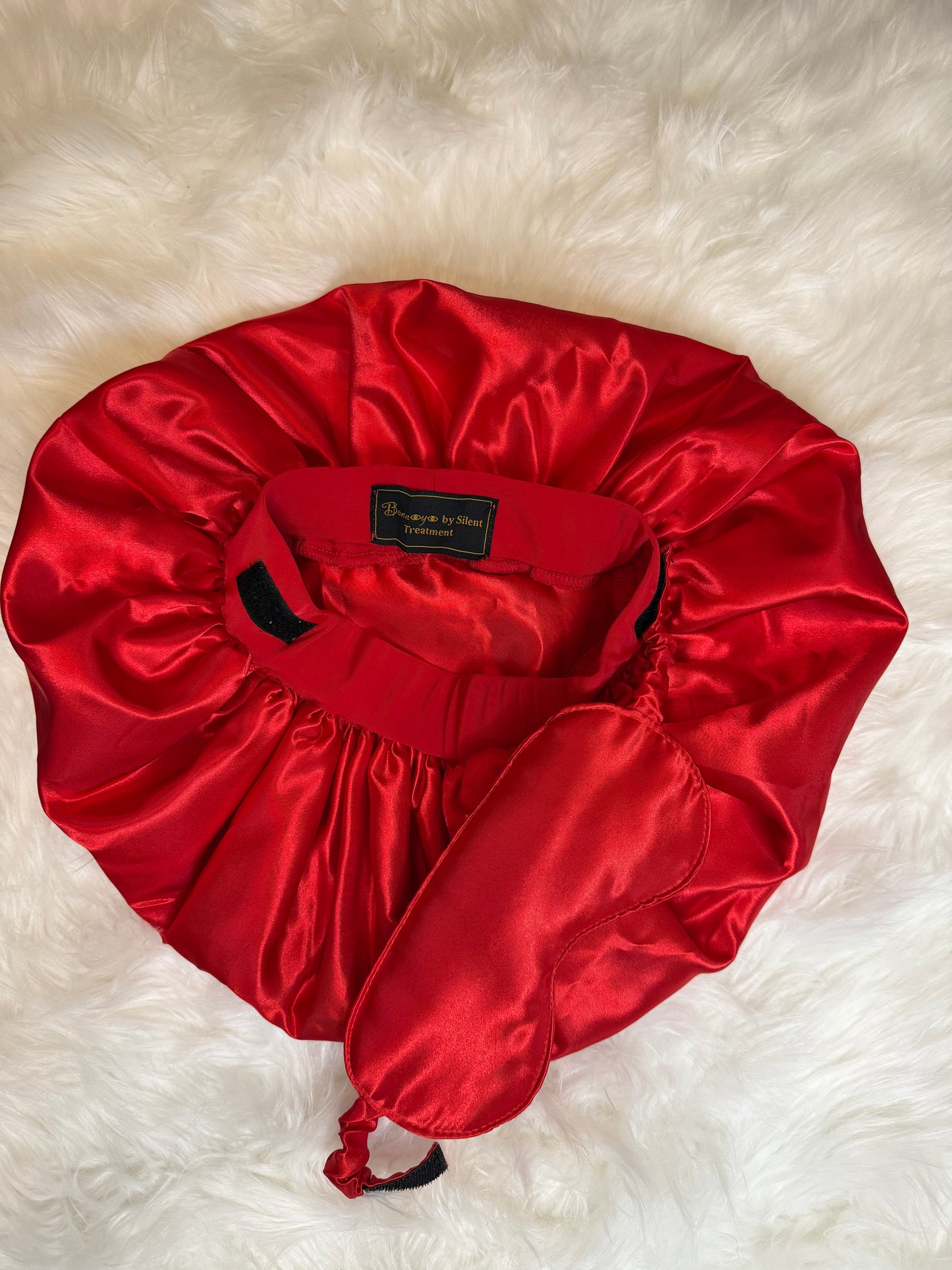 Bonneye: Bonnet + eye mask Red