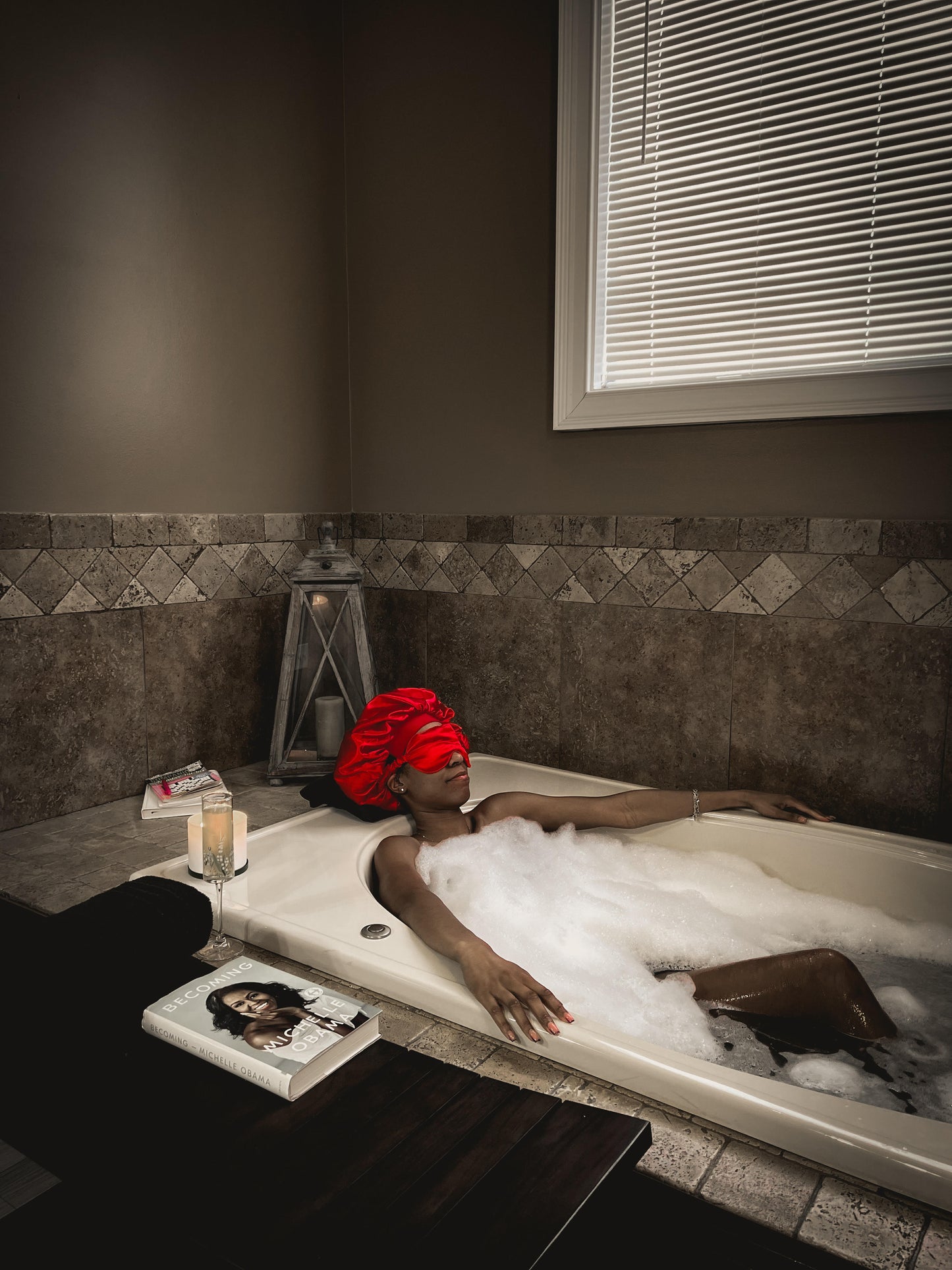 Bonneye: Bonnet + eye mask Red